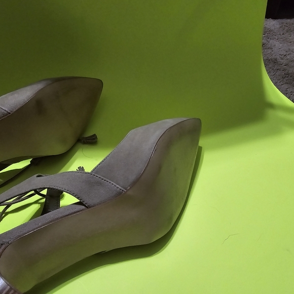 Michael by Michael Shannon Heels - Picture 8 of 16